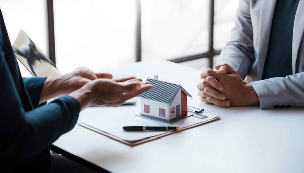 Saint-Cyr-sur-Mer : quel est le rôle d'un notaire dans le cadre d'un achat immobilier ?